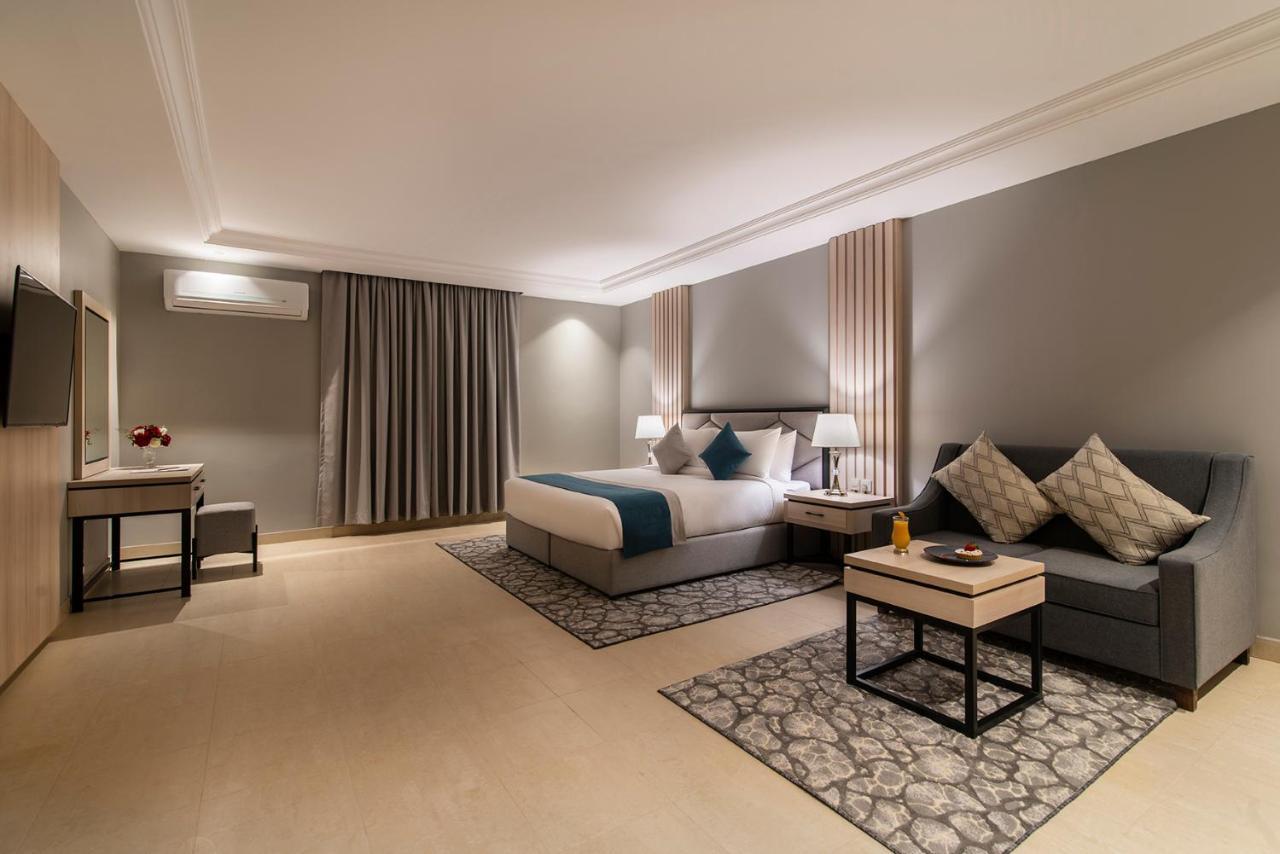Enala Hotel Apartments - Tabuk Buitenkant foto