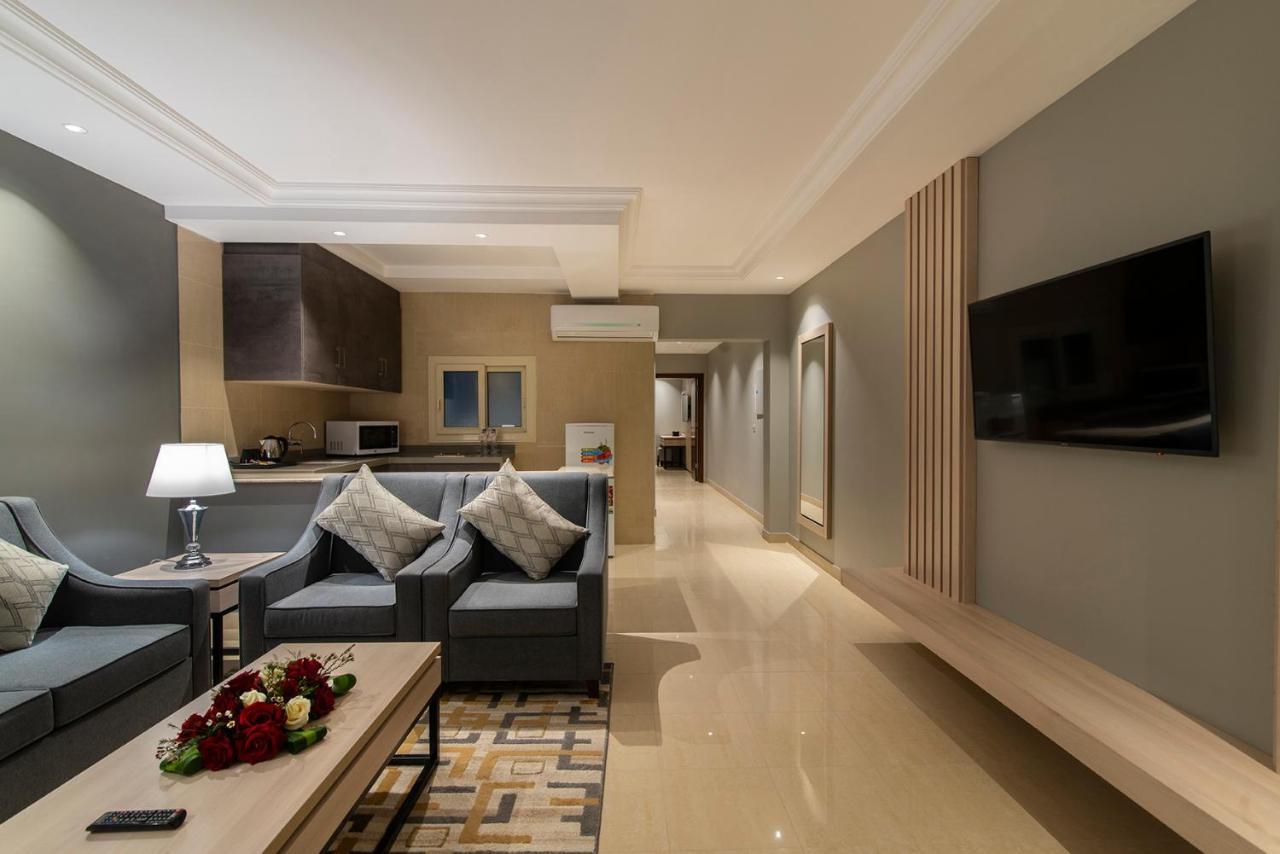 Enala Hotel Apartments - Tabuk Buitenkant foto