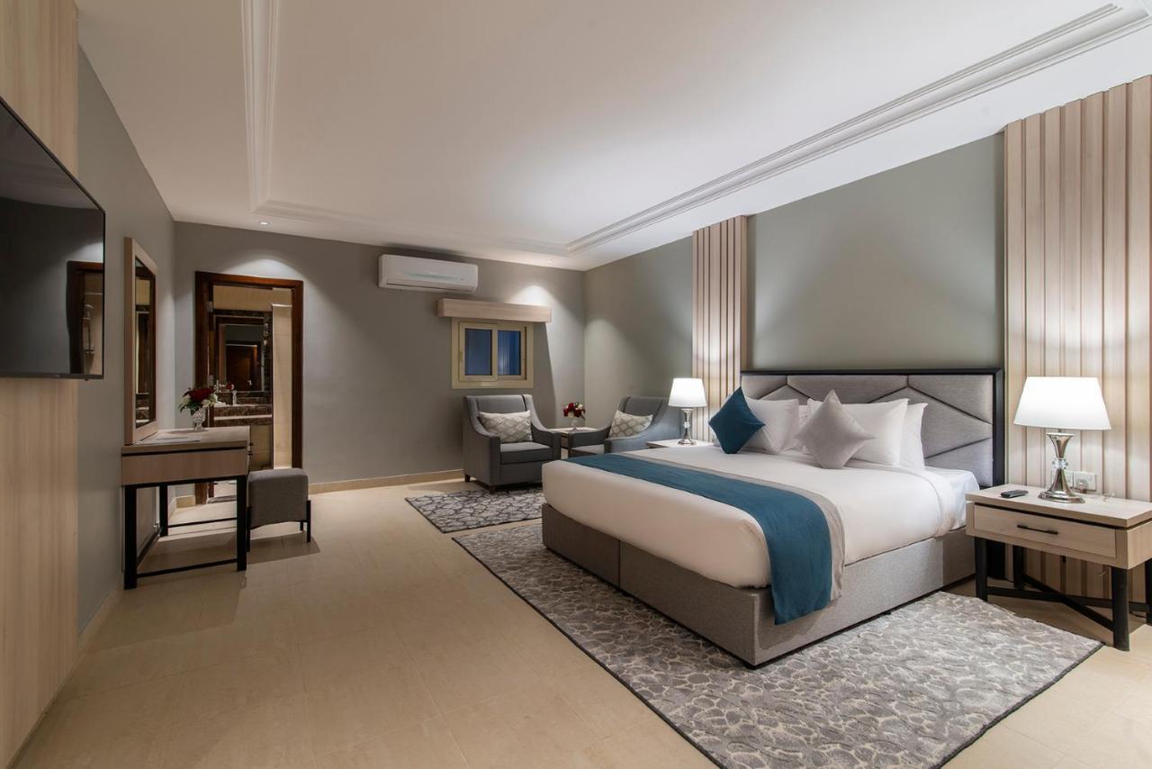 Enala Hotel Apartments - Tabuk Buitenkant foto