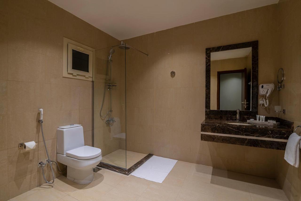 Enala Hotel Apartments - Tabuk Buitenkant foto