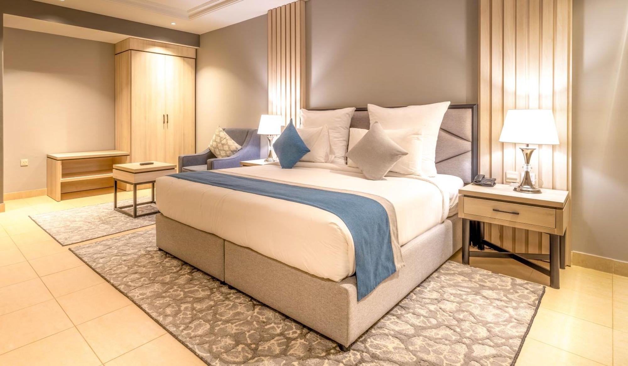 Enala Hotel Apartments - Tabuk Buitenkant foto